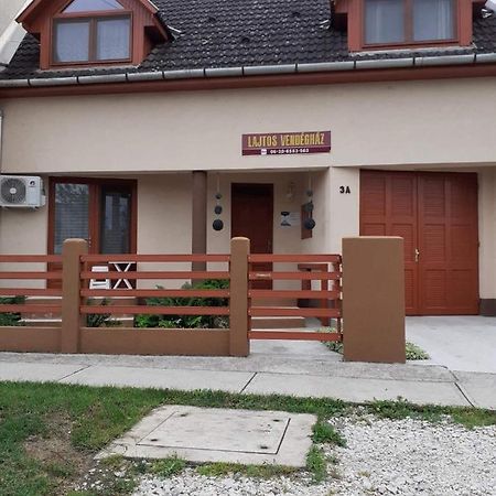 Lajtos Vendeghaz Hotel Hajdúszoboszló Buitenkant foto