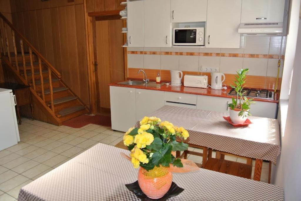 Lajtos Vendeghaz Hotel Hajdúszoboszló Buitenkant foto